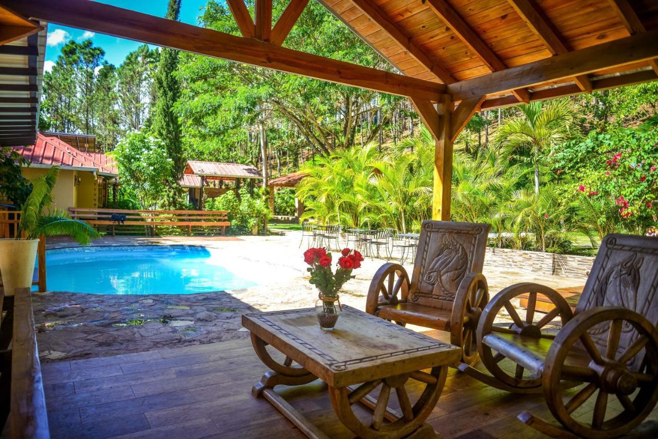 Rancho Tierra Alta Hotel Jarabacoa Bagian luar foto