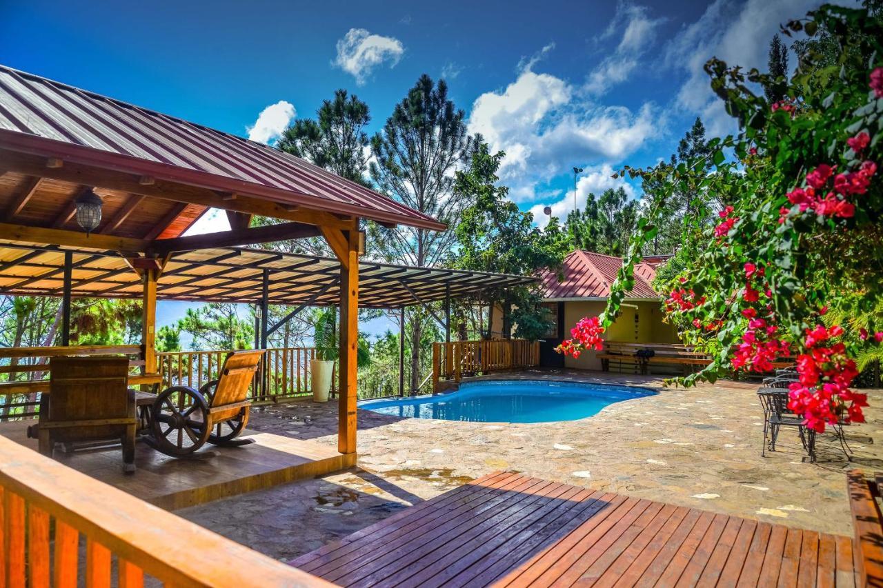 Rancho Tierra Alta Hotel Jarabacoa Bagian luar foto